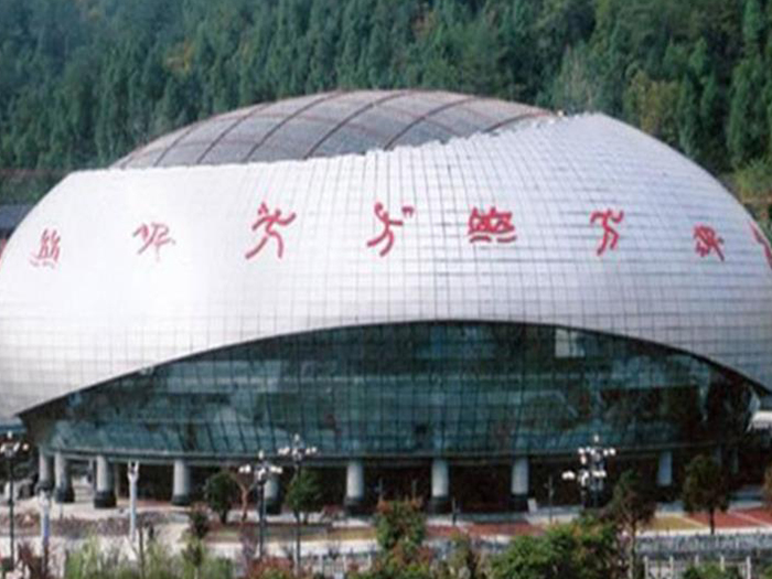 衢州体育中心球形网架加工安装